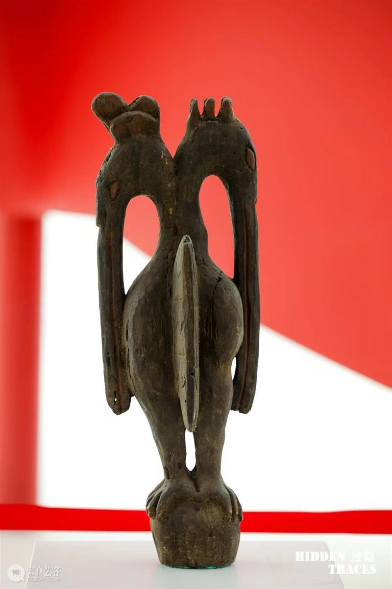 YOUNG现场｜王嘉闻个展“迹隐”于上海开幕 崇真艺客