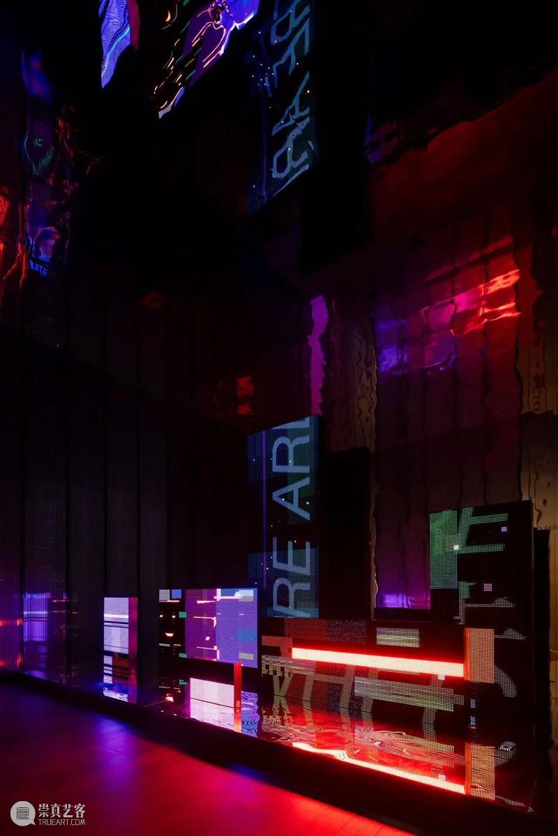 失眠、网瘾……南京一场新展，把现代人的孤独感讲透了 崇真艺客