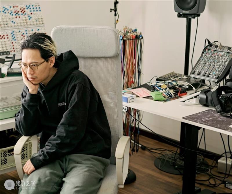 失眠、网瘾……南京一场新展，把现代人的孤独感讲透了 崇真艺客