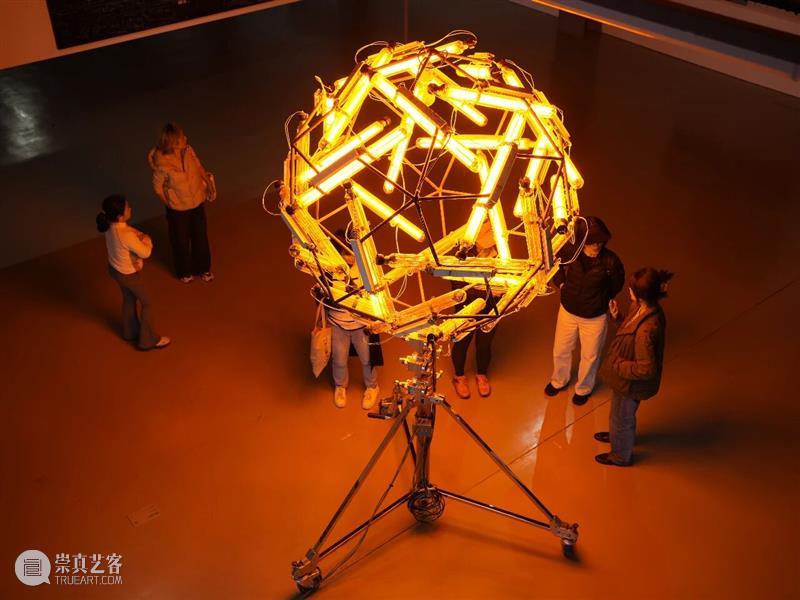 START展期特别策划｜午夜“日光”陪你放空 崇真艺客