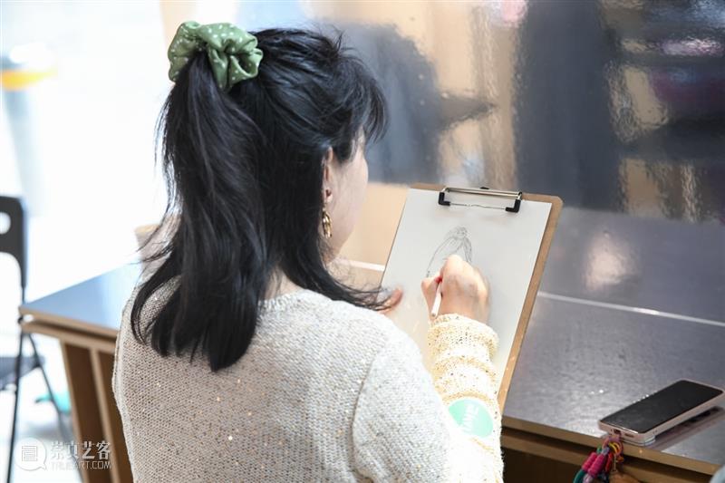 看展说明书丨如何走进符罗飞的一生 崇真艺客