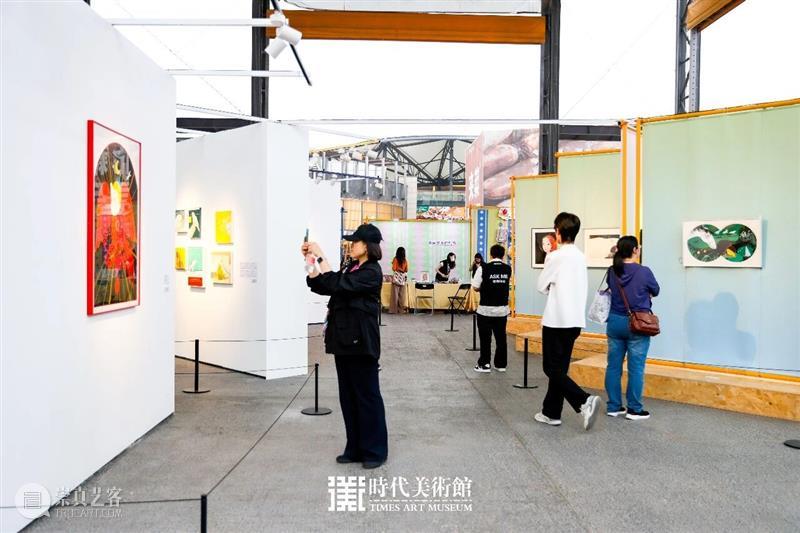 时代·回顾| 收藏初夏的艺术温暖 崇真艺客