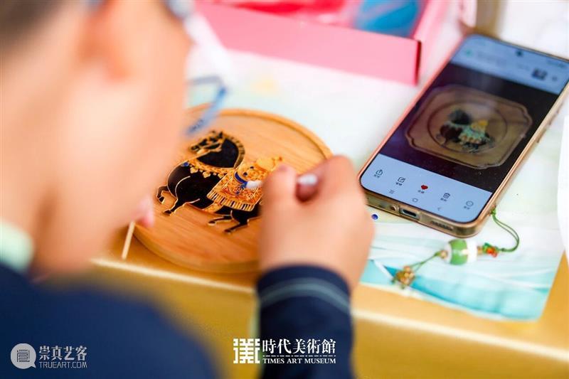 时代·回顾| 收藏初夏的艺术温暖 崇真艺客