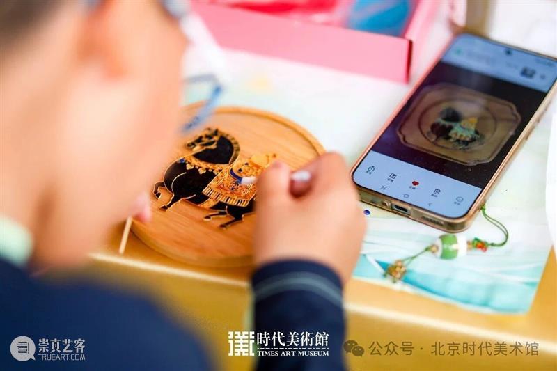 时代·回顾| 收藏初夏的艺术温暖 崇真艺客