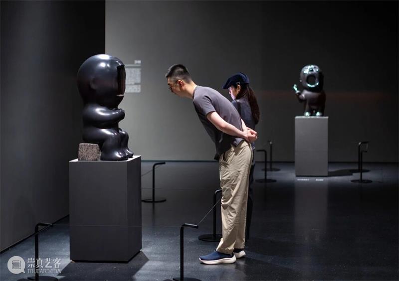 专论｜吴洪亮：神游·尘寰 ——写在李真广东美术馆个展之前   崇真艺客