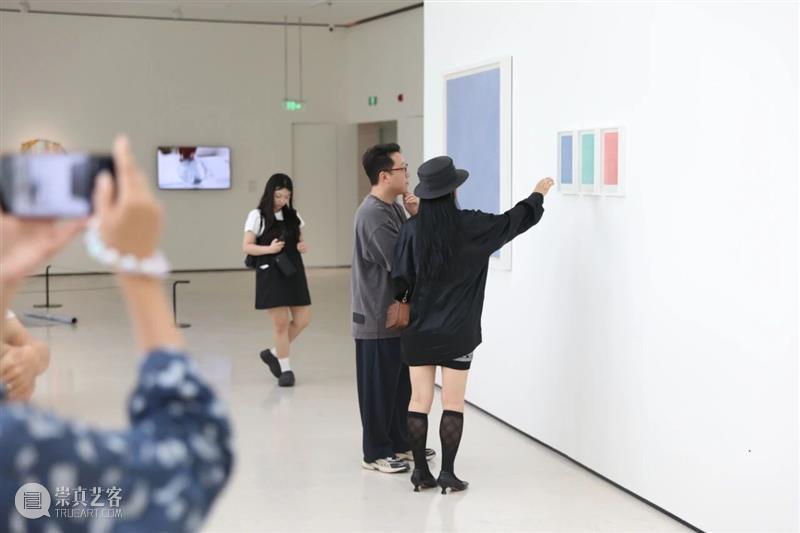 中欧抽象笔触的跨文化对话开启 崇真艺客