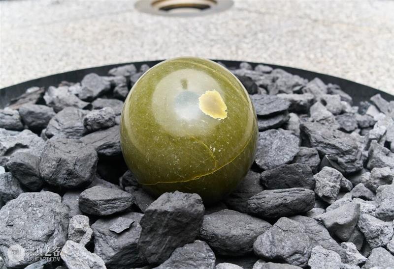 阅读｜群展“取火”：任莉莉，指向生成，也指向消逝 崇真艺客