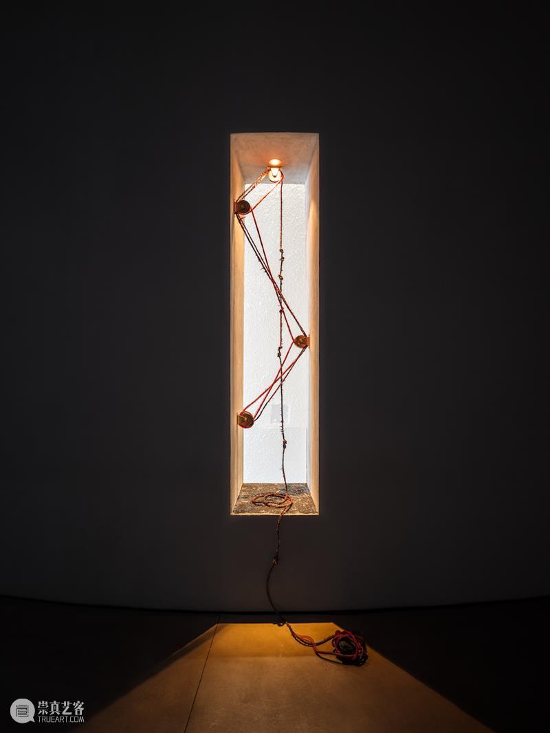 阅读｜群展“取火”：任莉莉，指向生成，也指向消逝 崇真艺客