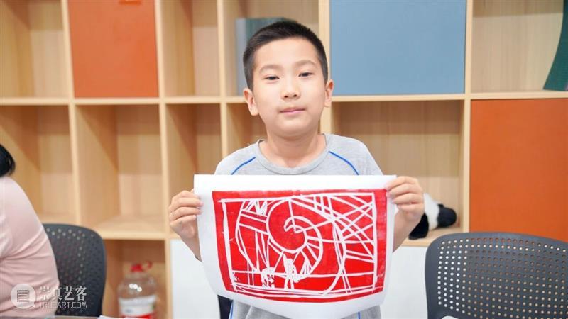 艺期一画 活动回顾 | 七一特别活动——刻痕映初心 版画绘峥嵘 崇真艺客