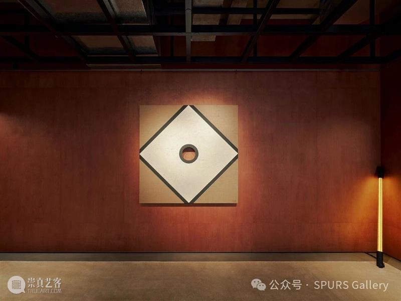 黄锐个展“非常名”正在圣罗兰北京右岸展出 崇真艺客