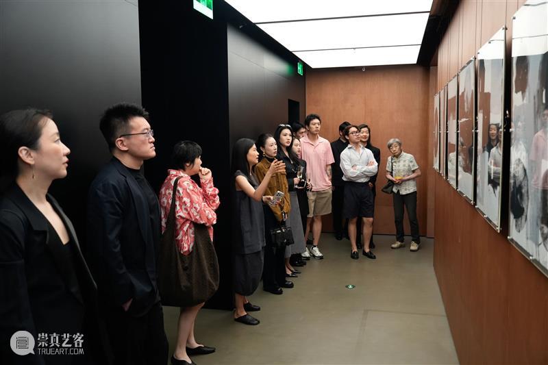 黄锐个展“非常名”正在圣罗兰北京右岸展出 崇真艺客