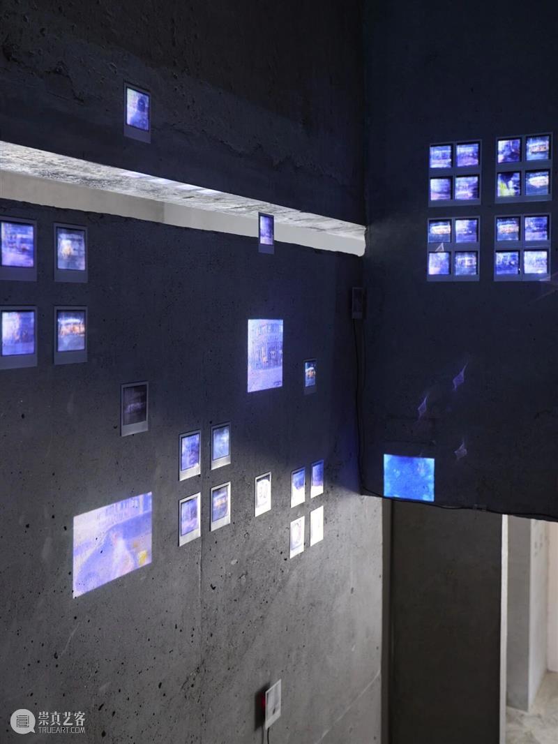 StairCASE展评|从“针孔”到“屏幕”:安宁作品《龟壳》中的观看、隐私与延迟相遇 崇真艺客