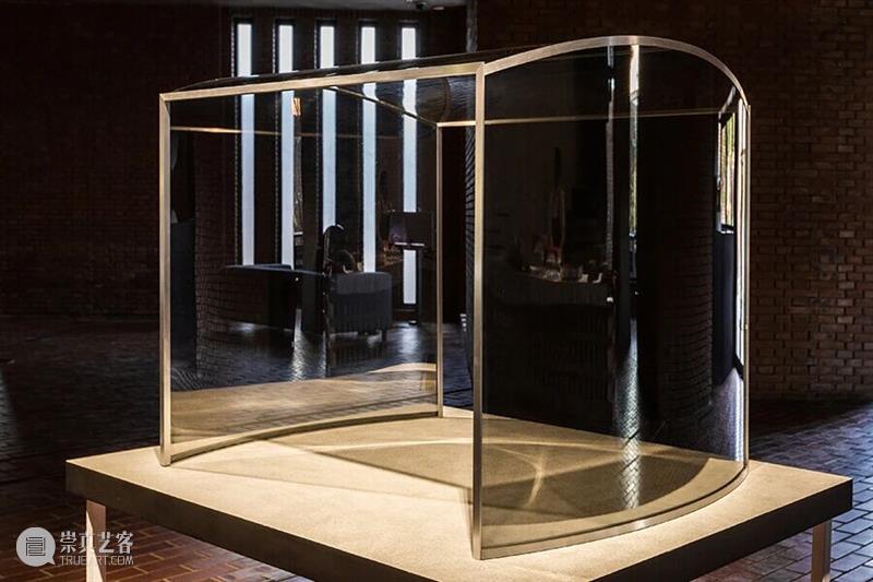 StairCASE展评|从“针孔”到“屏幕”:安宁作品《龟壳》中的观看、隐私与延迟相遇 崇真艺客
