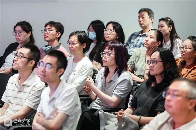 岭南文化名家大讲堂第16场 |  韩家英×崔灿灿：四十年视觉笔记，一部“设计辞典”的诞生 崇真艺客