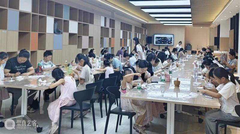 研学活动回顾 | 快看！海底碎贝变身专属胸针~ 崇真艺客