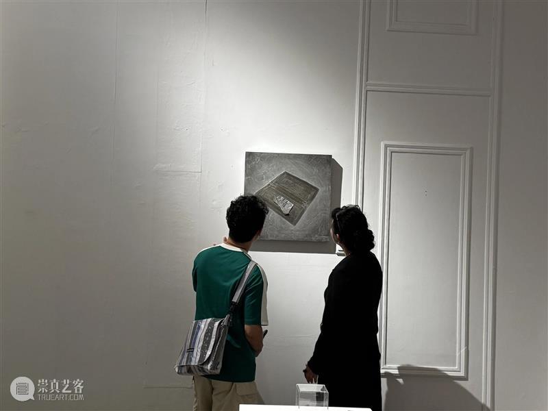 走進「空間」如翻開書頁，它向你講述着；你也通過視覺感受著?；這里有奇想、有超經驗、有你能想到及無法想到的那些邊界～ 崇真艺客