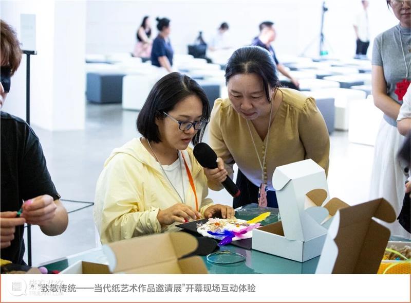 MOCA现场| 一张纸如何打开当代艺术万千世界? 崇真艺客