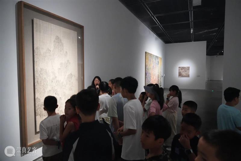 MOCA 观展 No.2 | 揉碎、重织、新生：7位艺术家写给“纸”的当代情书！ 崇真艺客