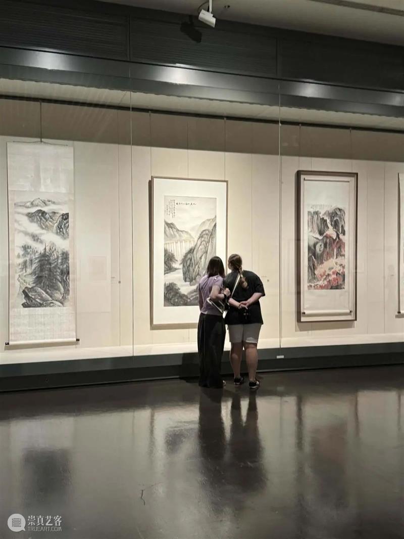 公告 | “历史的星辉——长安画派与海派绘画研究展”延期至10月7日 崇真艺客