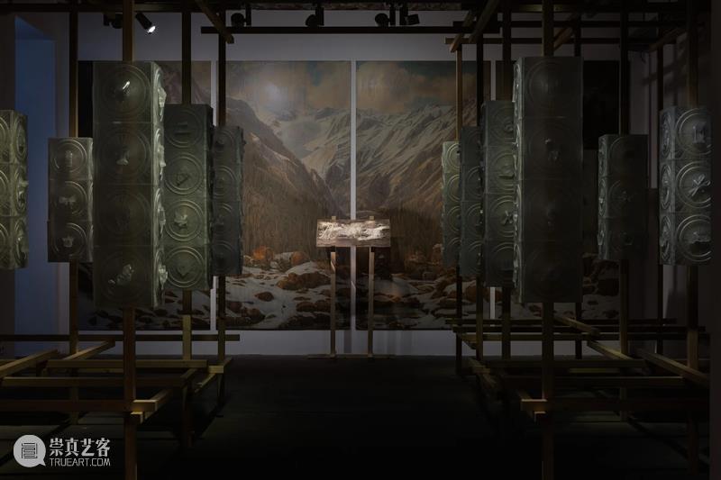 星镜_比语言本身更古老的群体仪式的现代延伸|国家美术·关注 崇真艺客