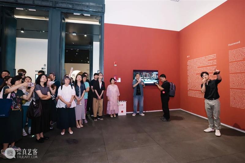 艺术现场 | “花开敦煌——常沙娜艺术研究与应用展”在深圳美术馆启幕 崇真艺客
