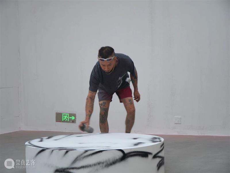 展期回顾｜周轶伦个展「GOOD LUCK, HAVE FUN, DON